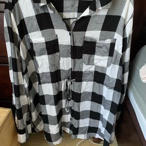 Buffalo check tie waist long sleeve maternity